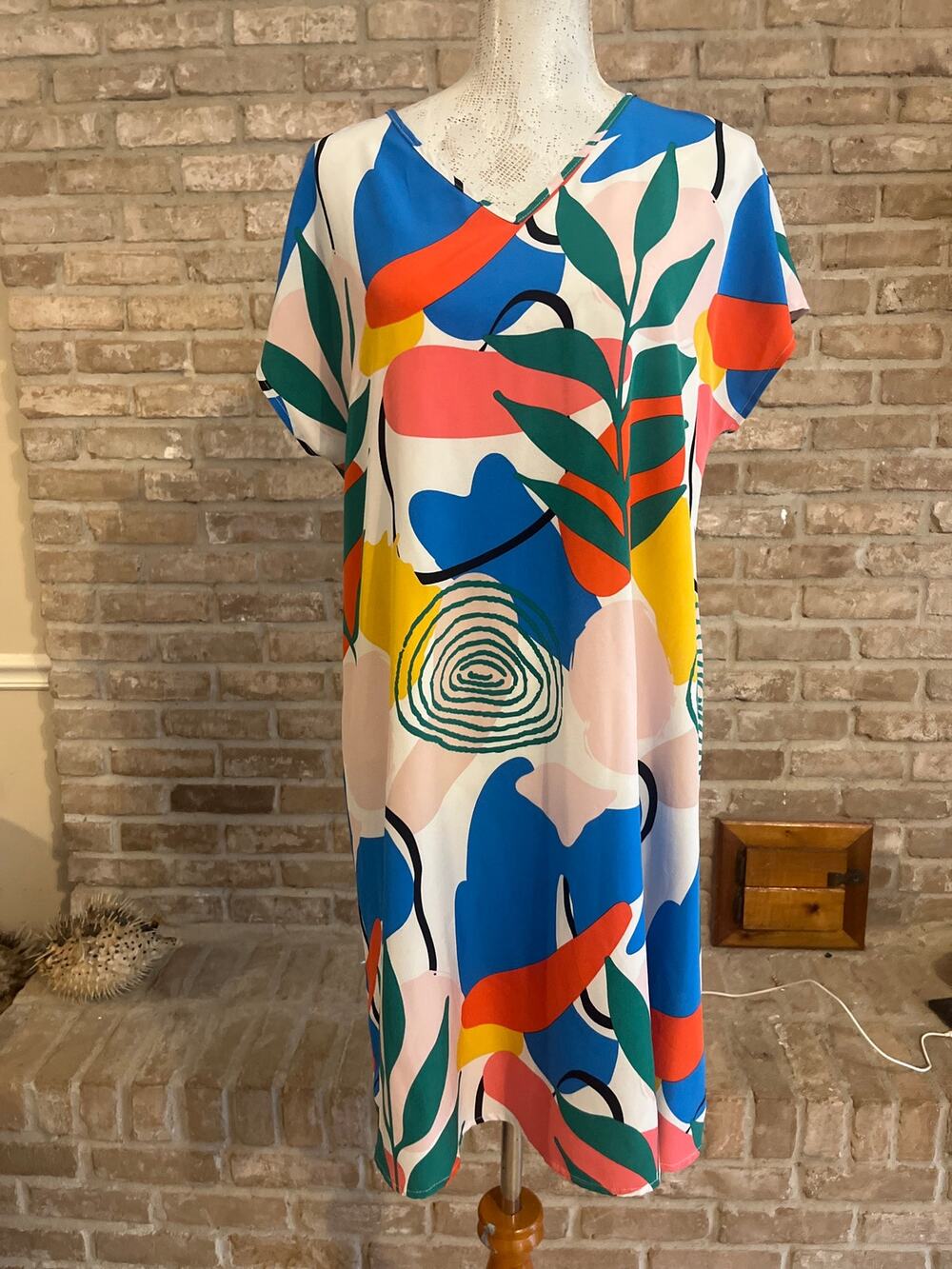 Colorful Abstract Print Shift Dress | V-Neck Short Sleeve XL